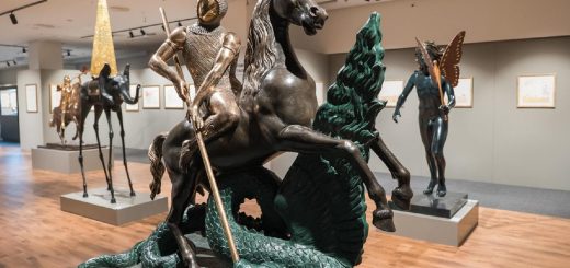 В Израиле открылась выставка невероятных скульптур Сальвадора Дали